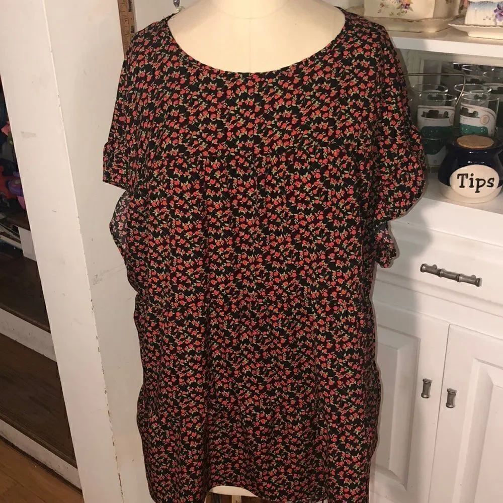 Poppy Print Ruffle Blouse by Shein Curve 4XL Fresh Look 👀